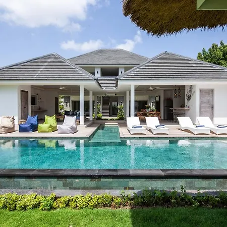 Villa Matahari Munggu 5Br