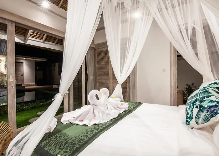 Villa Matahari Munggu 5br Canggu